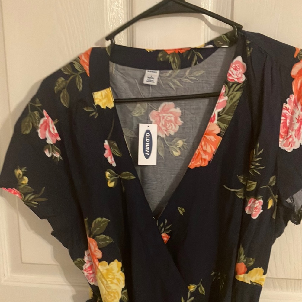 NWT Old Navy floral wrap dress